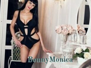 Bonny_Monica