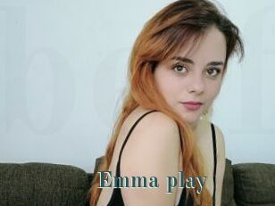 Emma_play