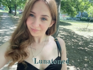 Lunatoned