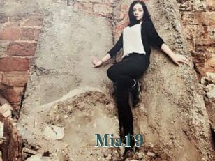 Mia19