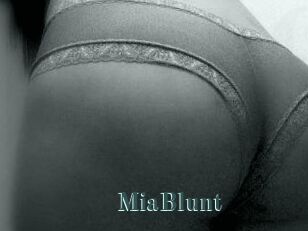 MiaBlunt