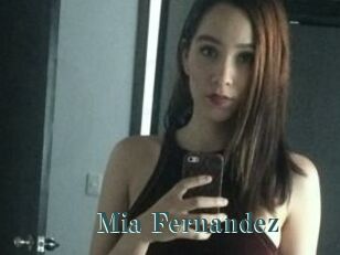 Mia_Fernandez