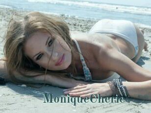 MoniqueCherie
