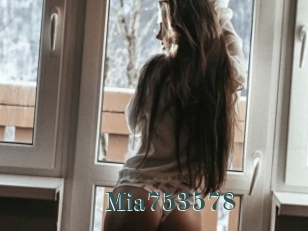 Mia753578