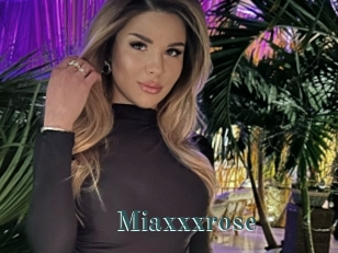 Miaxxxrose