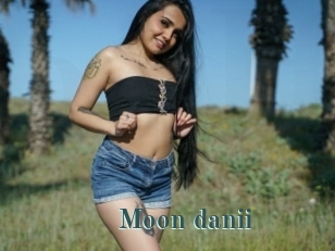 Moon_danii