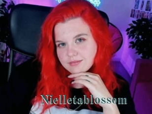 Nielletablossom