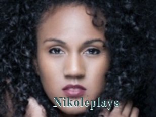 nikoleplays Belles Femmes