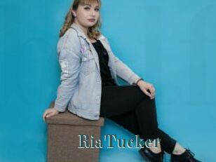 RiaTucker Belles Femmes