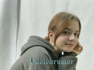 Udelebruster